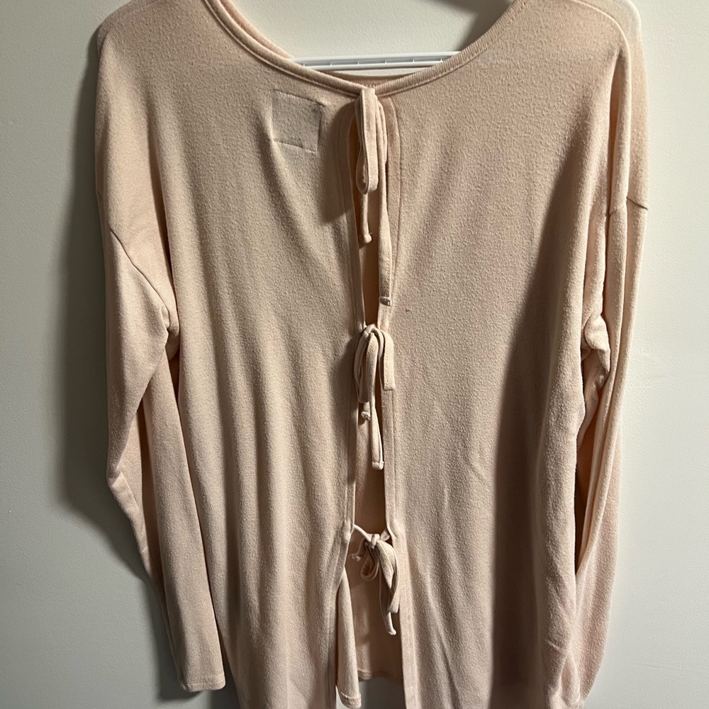 Elegant light pink Tie-Back Women's Top